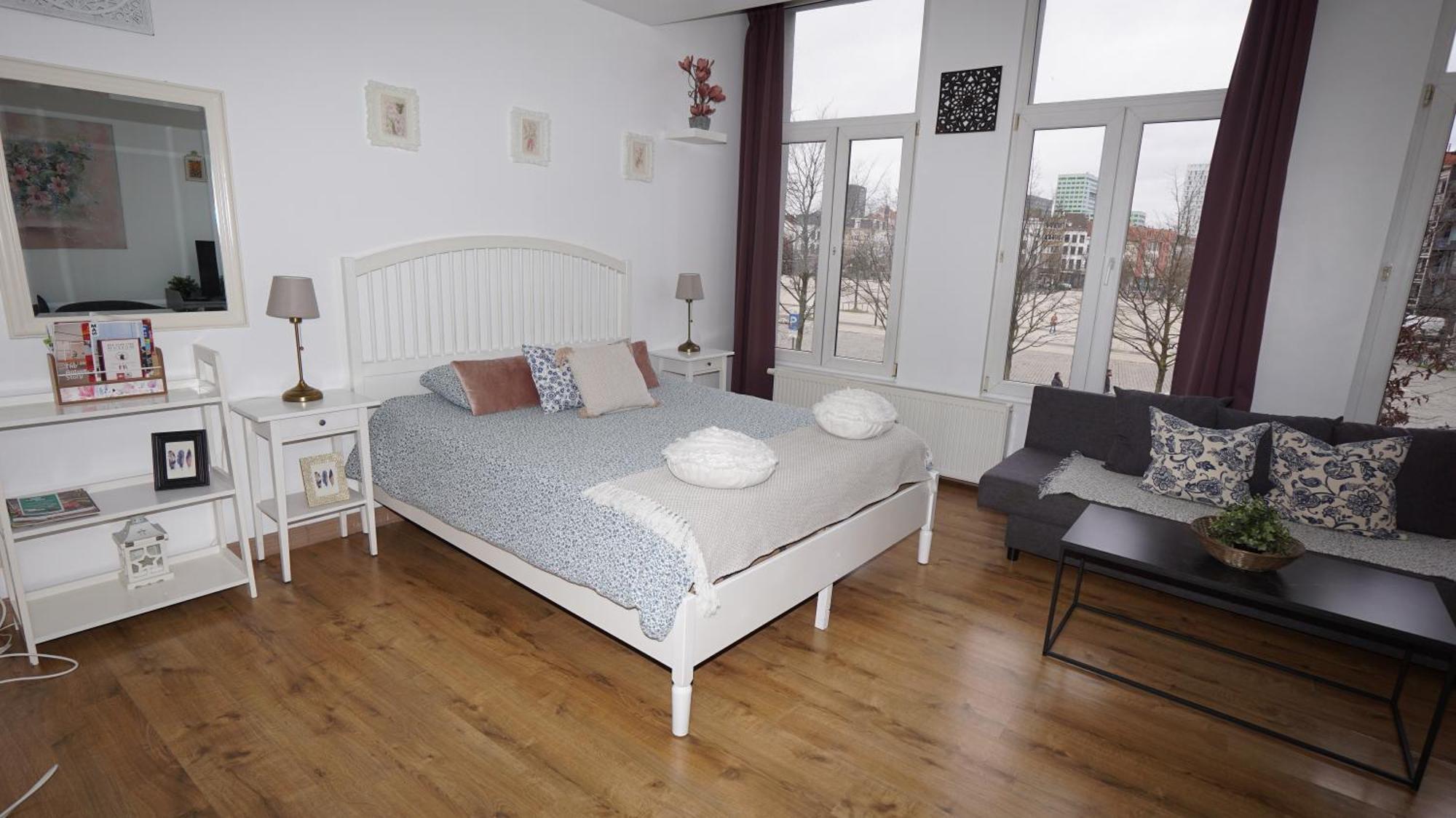 Sint-Jans Appartments Антверпен Екстериор снимка